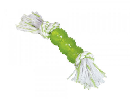 Zabawka z gumy termoplastycznej dla psa Nobby TPR Stick with rope small 26cm- pływający kij o miętowym zapachu i bawełnianymi sznurkami